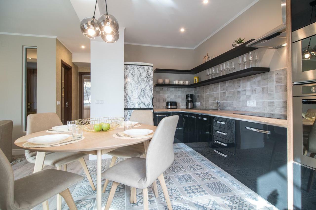 Apartment Elias คลูจ-นาโปกา ภายนอก รูปภาพ
